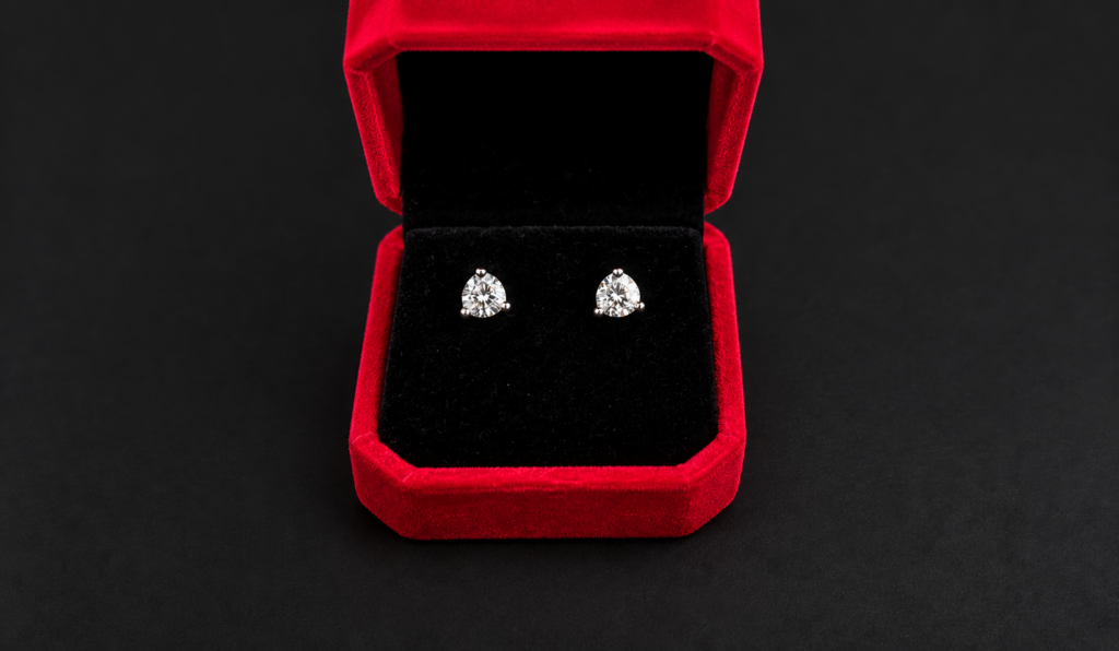Lab-Diamond Earrings